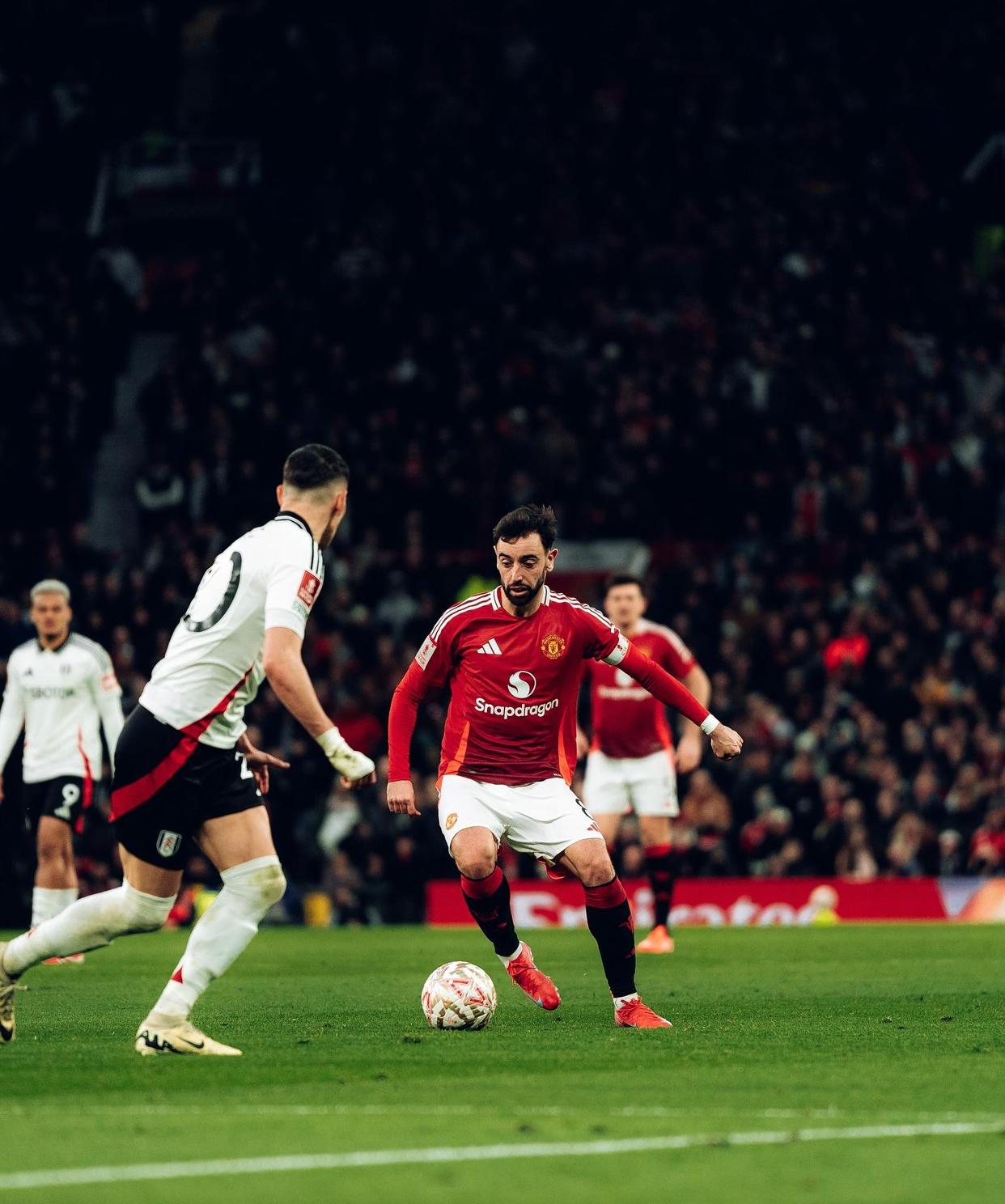 关于鲁尼重回老特拉福德,曼联球迷掀起一片鼓舞的信息 关于鲁尼重回老特拉福德,曼联球迷掀起一片鼓舞的信息