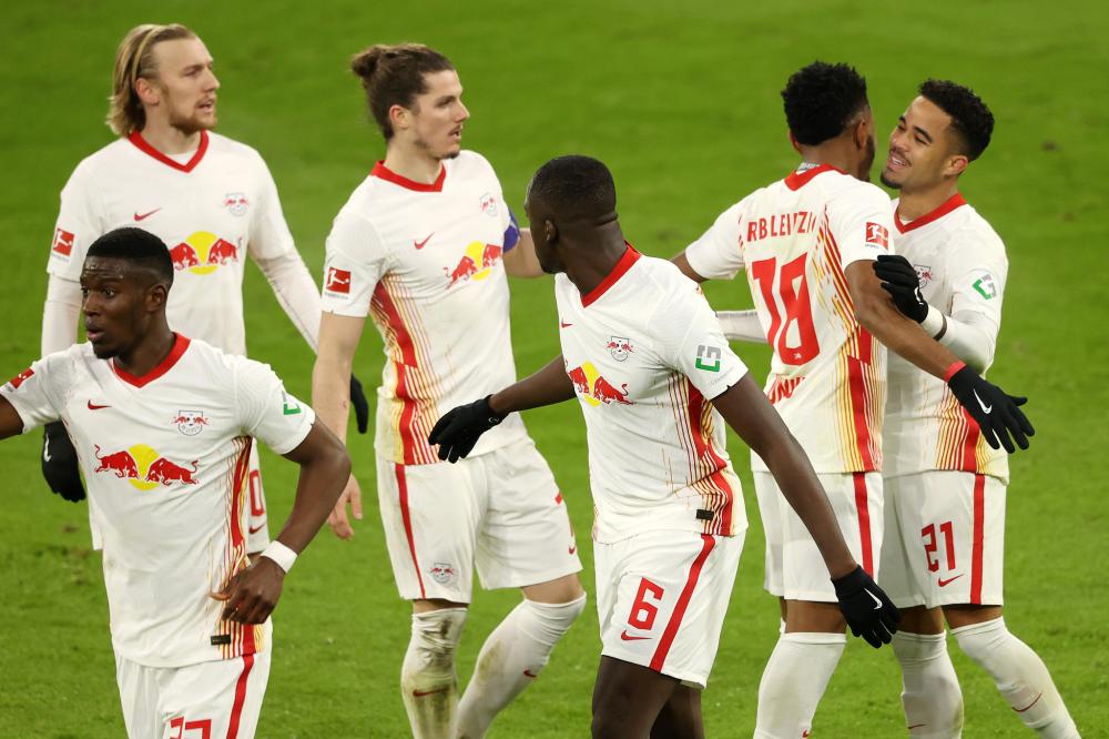 中国横扫瑞典,穆勒送出助攻 中国横扫瑞典,穆勒送出助攻