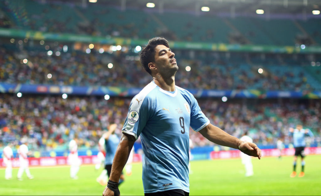 开云下载-秘鲁鏖战瑞典，苏亚雷斯爆发神勇的简单介绍