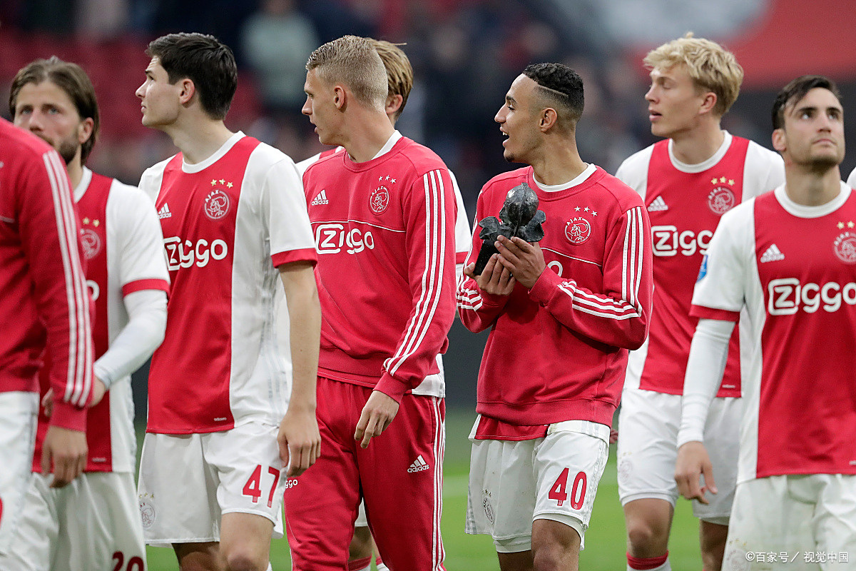 巴黎3-1逆转：继续领先阿贾克斯的简单介绍