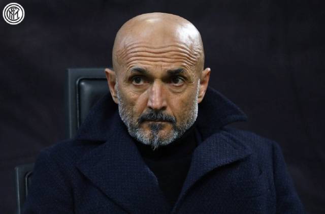 法国客场力挫罗马尼亚，全取三分