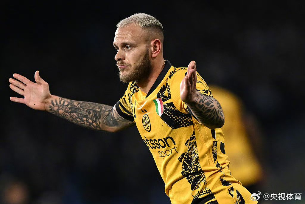 开云体育官方网站-那不勒斯客场逆转，豪取三分