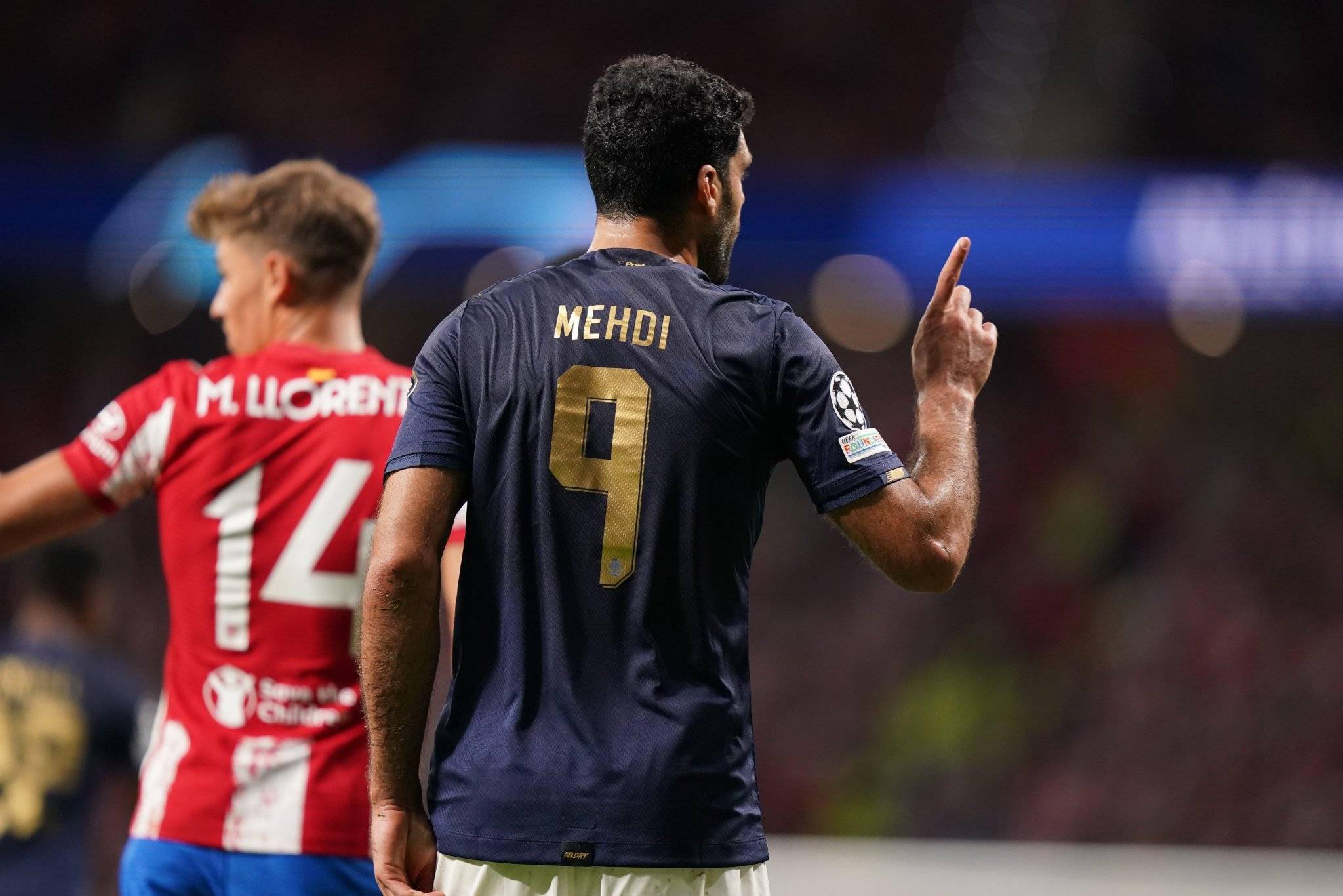 埃瓦尔险胜，上演一场焦灼胜利之战的简单介绍