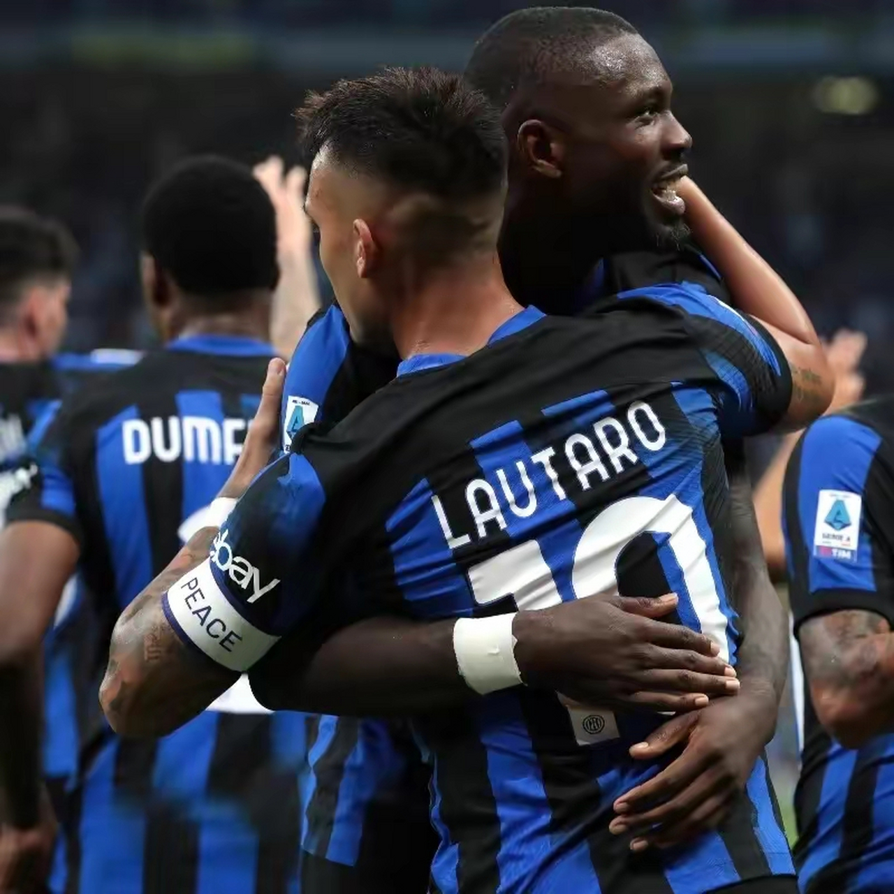 包含佛罗伦萨主场大胜，攻守俱佳展现实力的词条