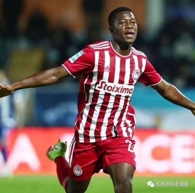 包含非洲顶级联赛战况激烈，冠军归属扑朔迷离的词条