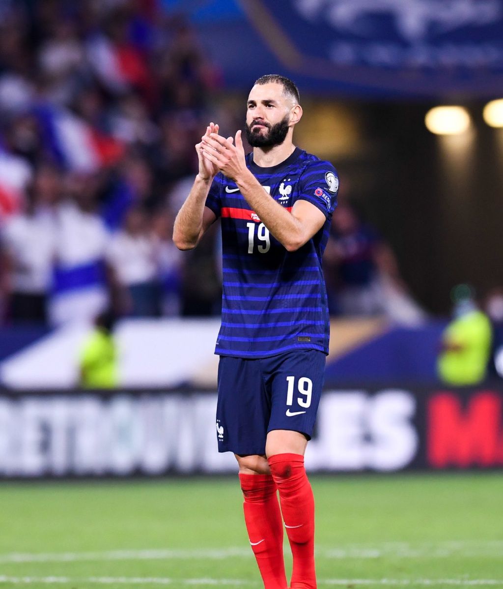 包含勒沃库森横扫马德里竞技,本泽马打破历史纪录的词条 包含勒沃库森横扫马德里竞技,本泽马打破历史纪录的词条