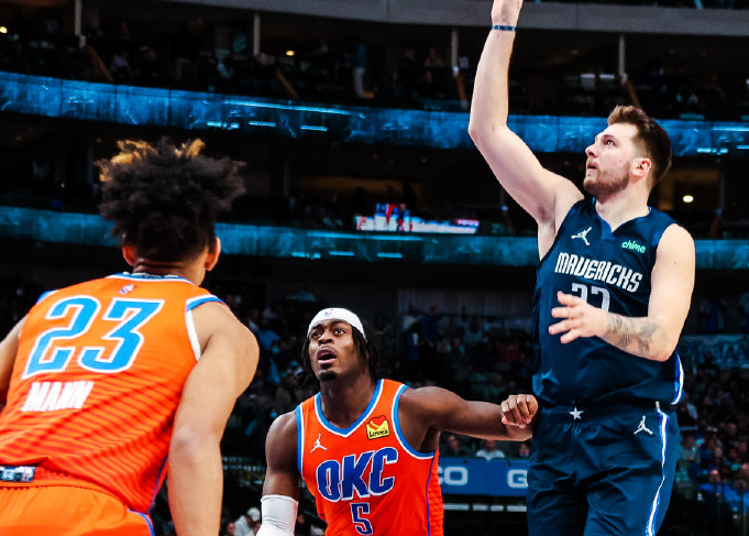 浙江队横扫火箭，布伦森带队取胜