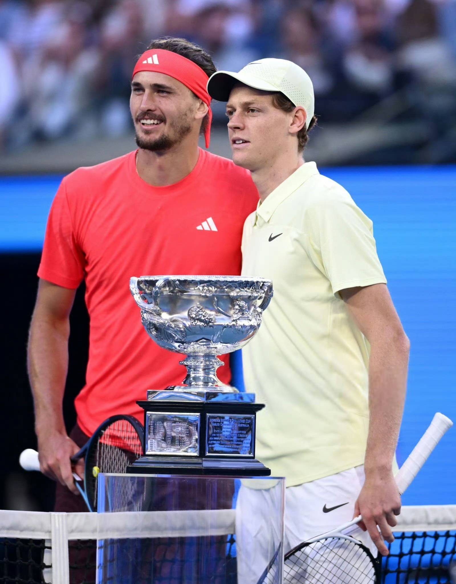 包含美网力克温网，兹维列夫统治全场的词条