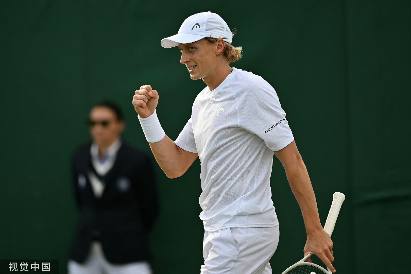 开云官方app入口-包含戴维斯杯横扫法网，兹维列夫扛起全队的词条