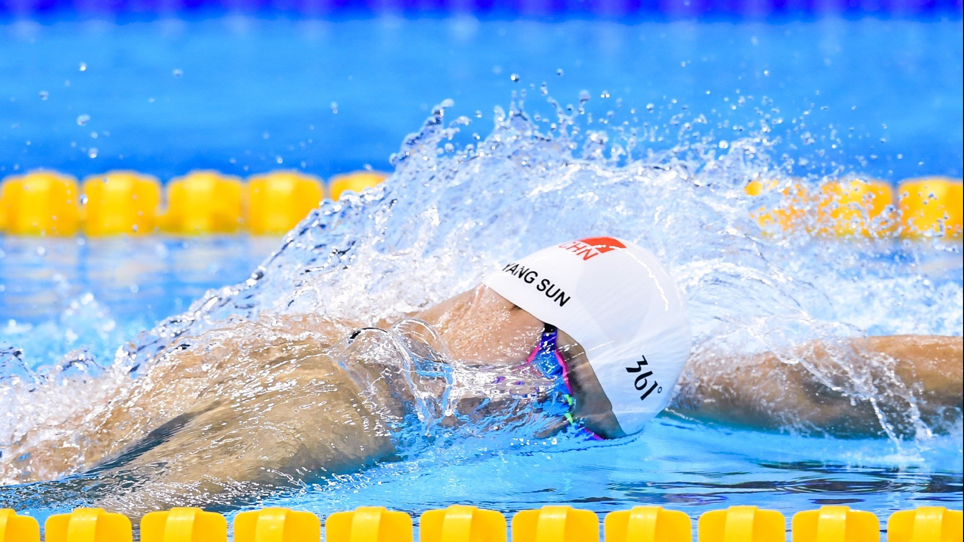 基耶萨全场最佳无争议，希腊血拼苏格兰，欧洲杯上的血脉与意志之战
