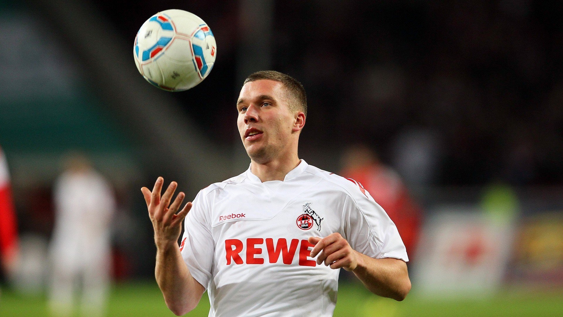 开云体育官网-戈麦斯一锤定音，比利时大场面先生如何终结澳大利亚的顽强抵抗