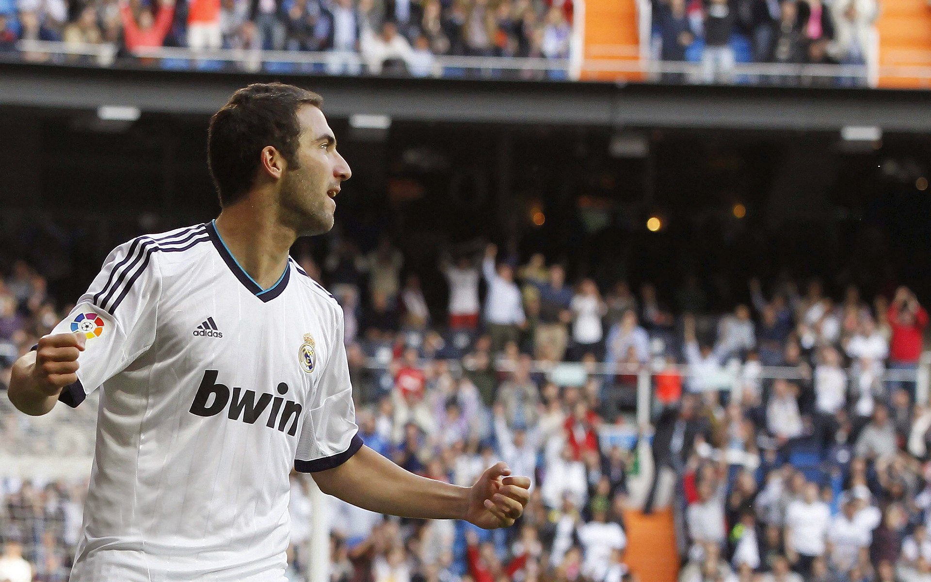 迈凯伦横扫红牛二队，皮亚斯特里统治全场，新一代车手的崛起宣言